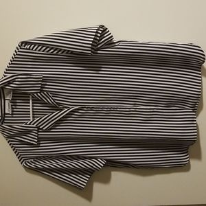 Black and white button up shirt. size 6P.